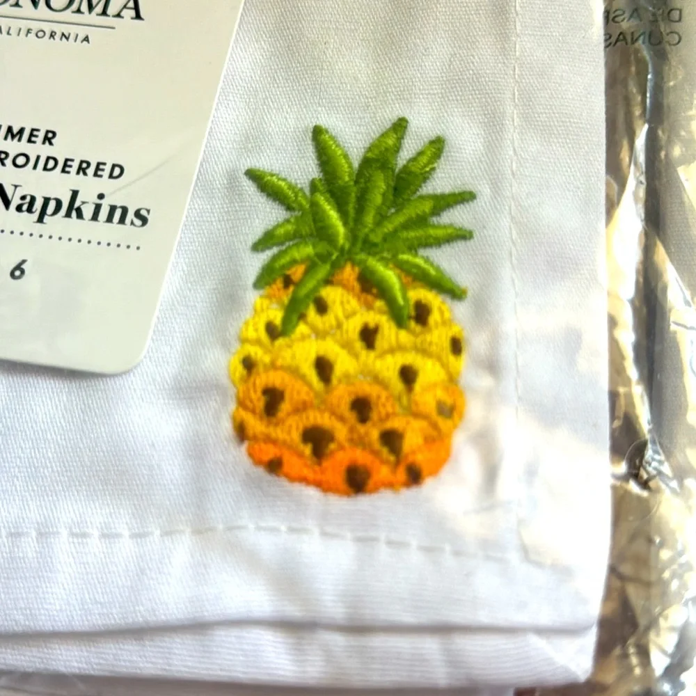 NEW Williams Sonoma Summer Icon Embroidered Cocktail Napkins